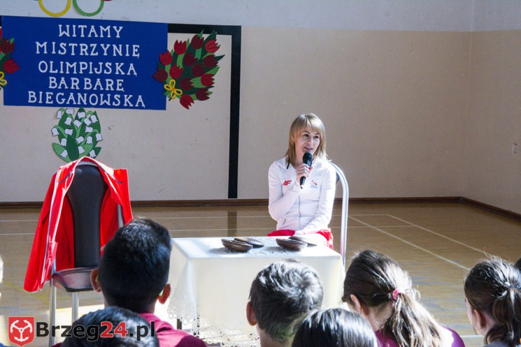 Spotkanie z mistrzynią paraolimpijską w szkole w Gałązczycach