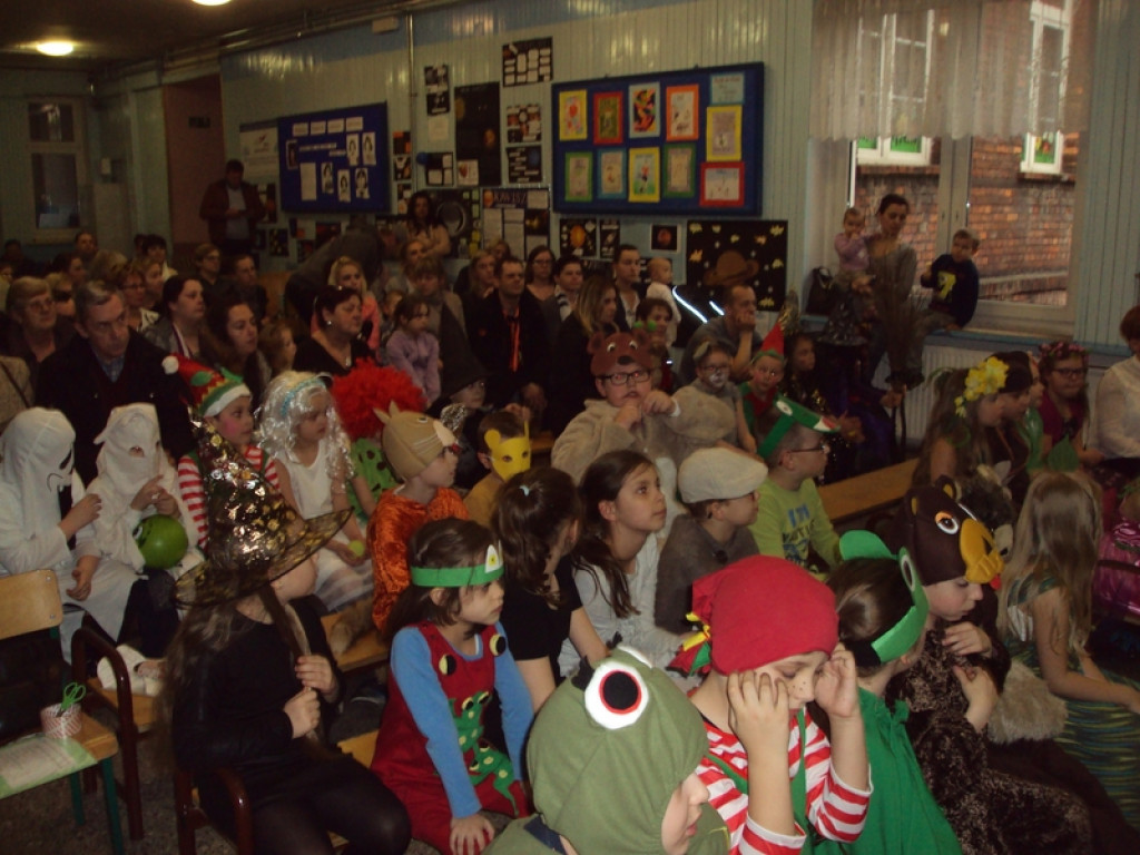 Mali czytelnicy z Publicznej Szkoły Podstawowej nr 5