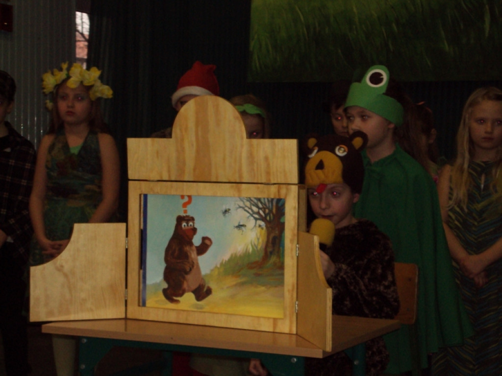 Mali czytelnicy z Publicznej Szkoły Podstawowej nr 5