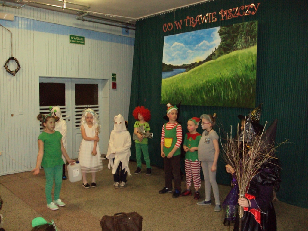 Mali czytelnicy z Publicznej Szkoły Podstawowej nr 5