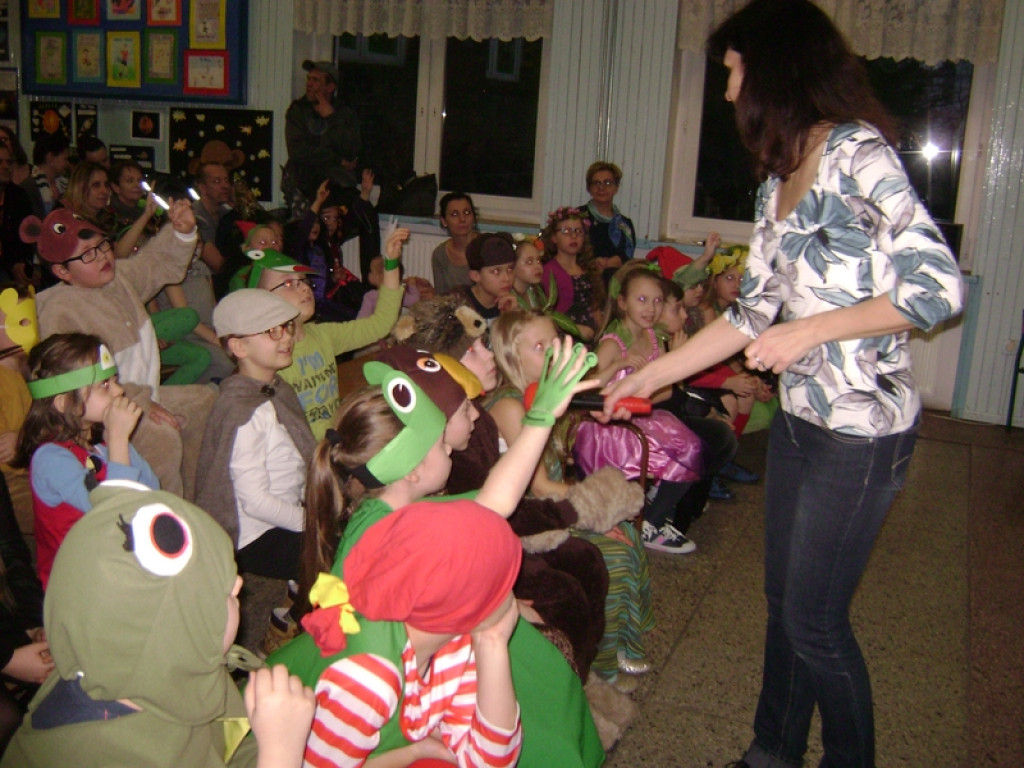 Mali czytelnicy z Publicznej Szkoły Podstawowej nr 5