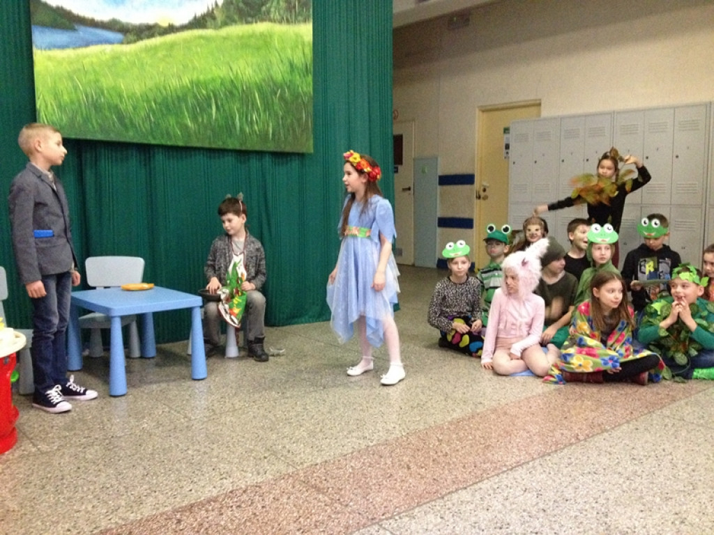 Mali czytelnicy z Publicznej Szkoły Podstawowej nr 5