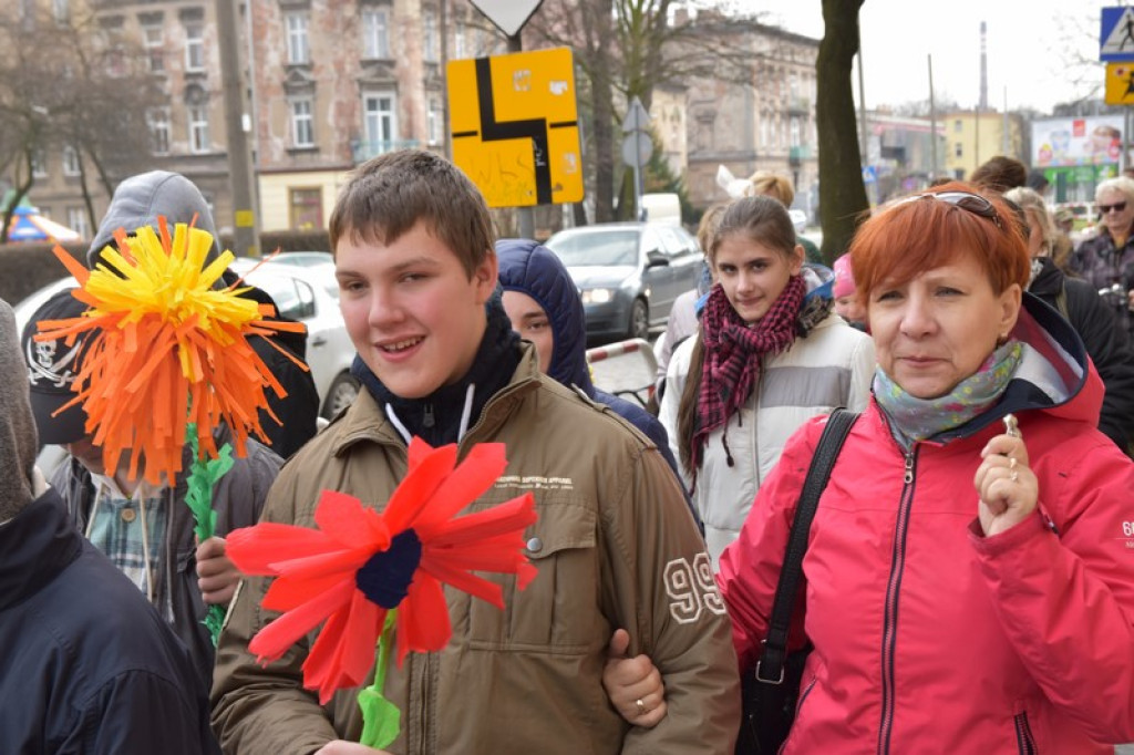 Po raz trzeci przegonią zimę i powitają wiosnę. Integracyjny marsz ulicami Brzegu