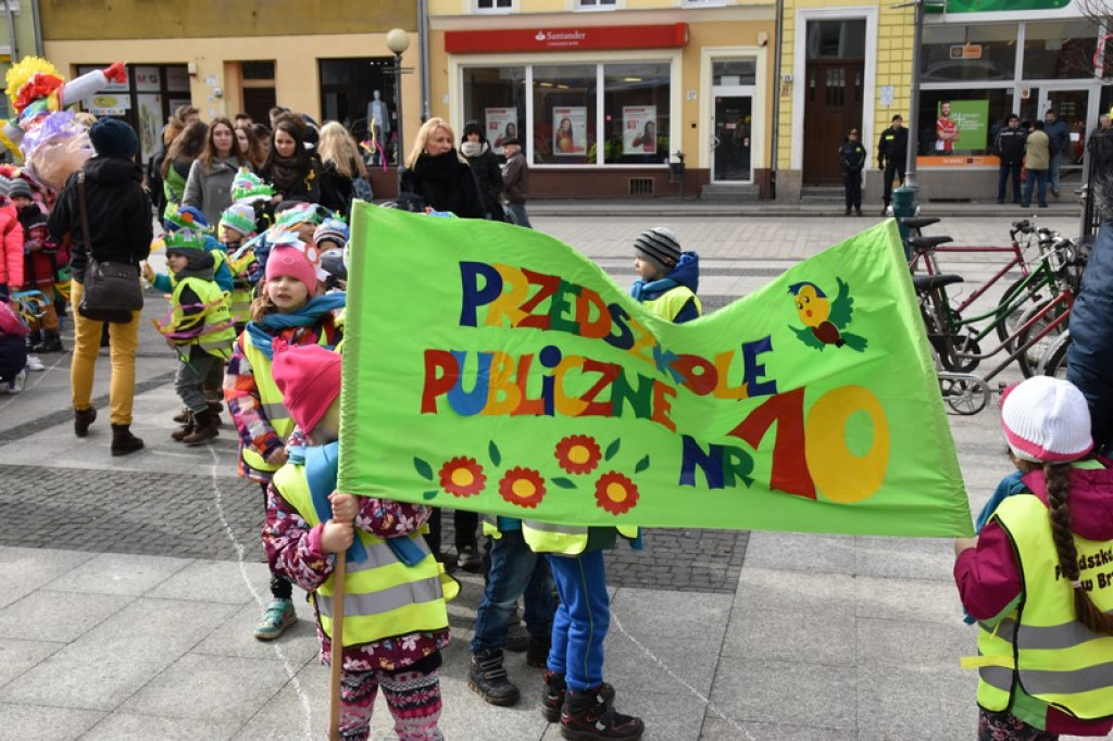 Po raz trzeci przegonią zimę i powitają wiosnę. Integracyjny marsz ulicami Brzegu
