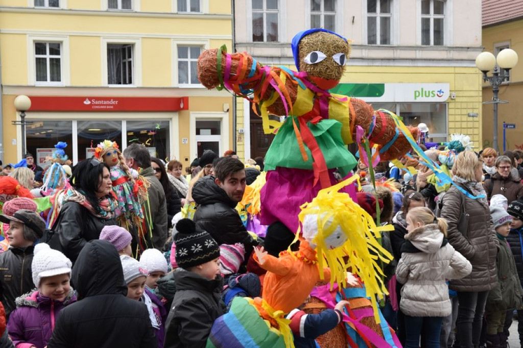 Po raz trzeci przegonią zimę i powitają wiosnę. Integracyjny marsz ulicami Brzegu