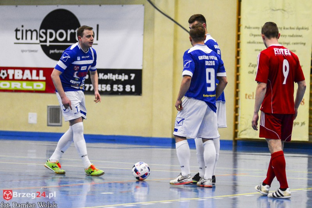 Porażka Gredaru w Komprachcicach. Skomplikowana sytuacja brzeżan [FOTORELACJA]