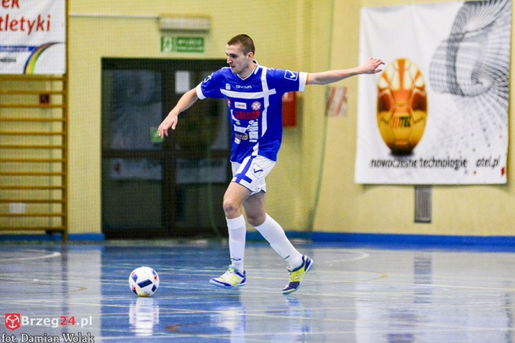 Porażka Gredaru w Komprachcicach. Skomplikowana sytuacja brzeżan [FOTORELACJA]