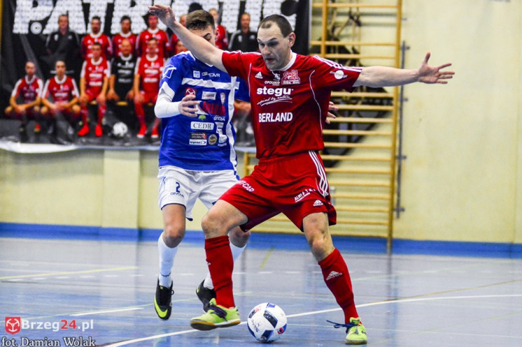 Porażka Gredaru w Komprachcicach. Skomplikowana sytuacja brzeżan [FOTORELACJA]