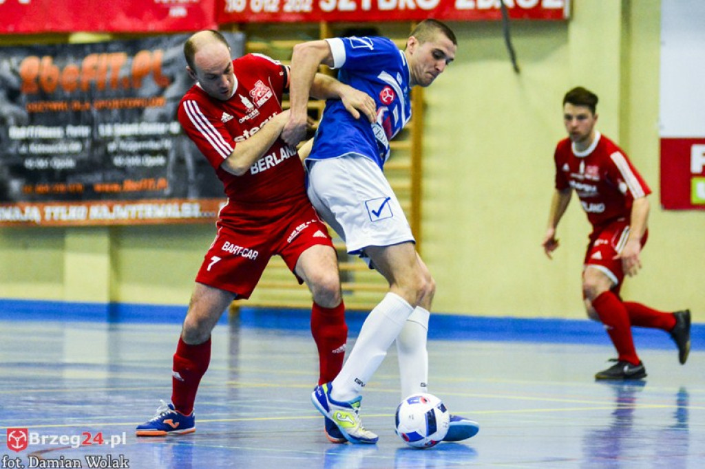 Porażka Gredaru w Komprachcicach. Skomplikowana sytuacja brzeżan [FOTORELACJA]