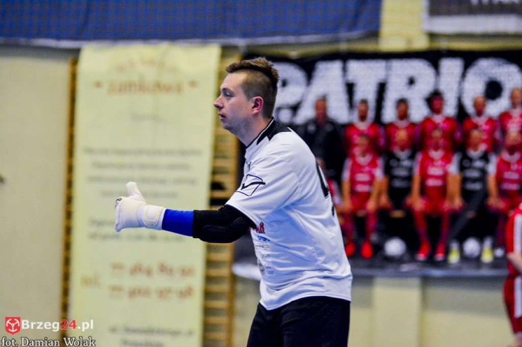 Porażka Gredaru w Komprachcicach. Skomplikowana sytuacja brzeżan [FOTORELACJA]