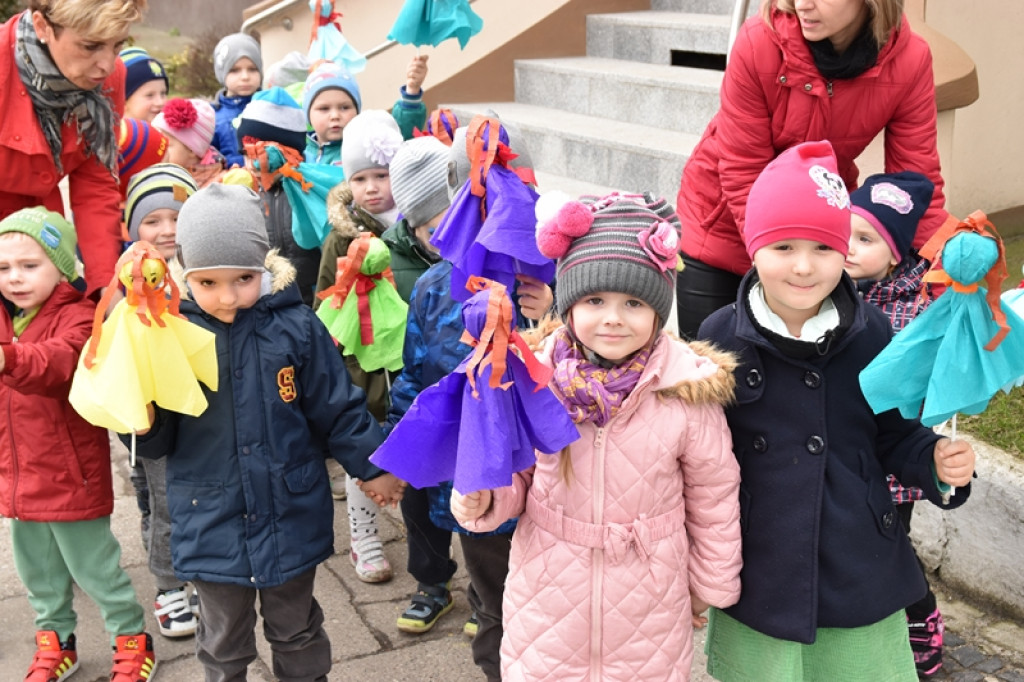 Przegonili zimę, powitali wiosnę! Ulicami Brzegu przeszedł 3. Integracyjny Marsz [ZDJĘCIA + VIDEO]