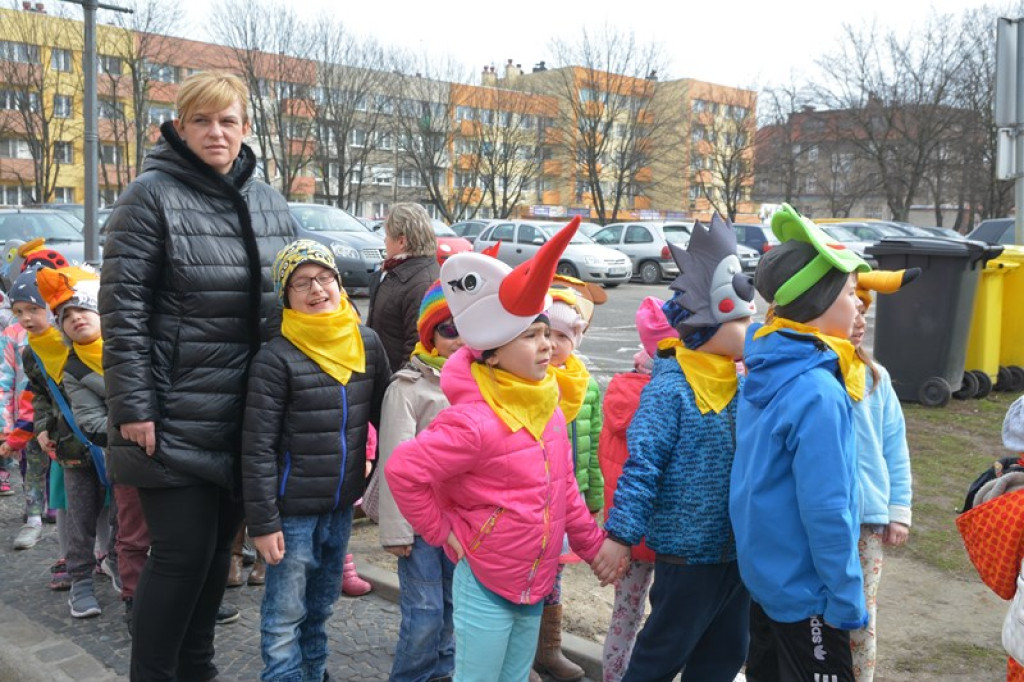 Przegonili zimę, powitali wiosnę! Ulicami Brzegu przeszedł 3. Integracyjny Marsz [ZDJĘCIA + VIDEO]