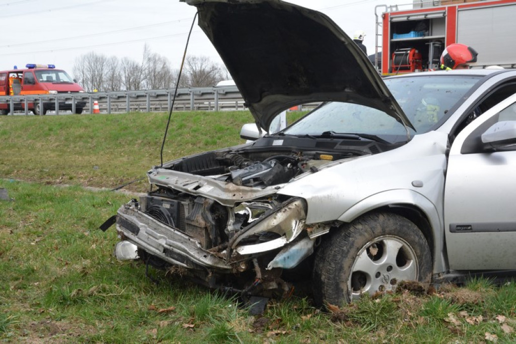 Wypadek na autostradzie A4. Cztery osoby poszkodowane [AKTUALIZACJA]