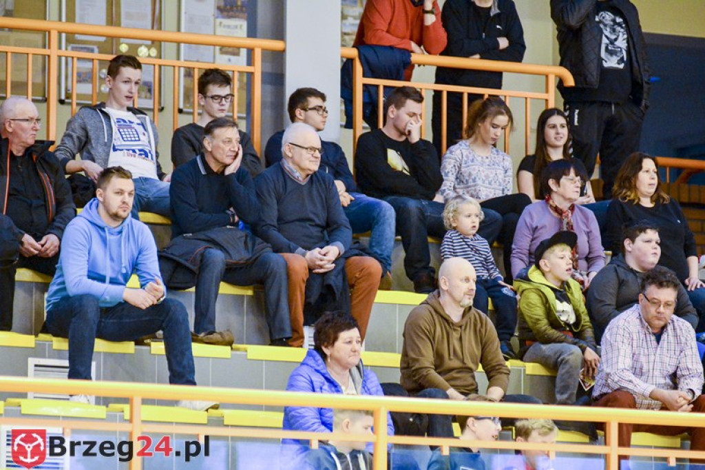 Olimp Grodków przegrał z liderem