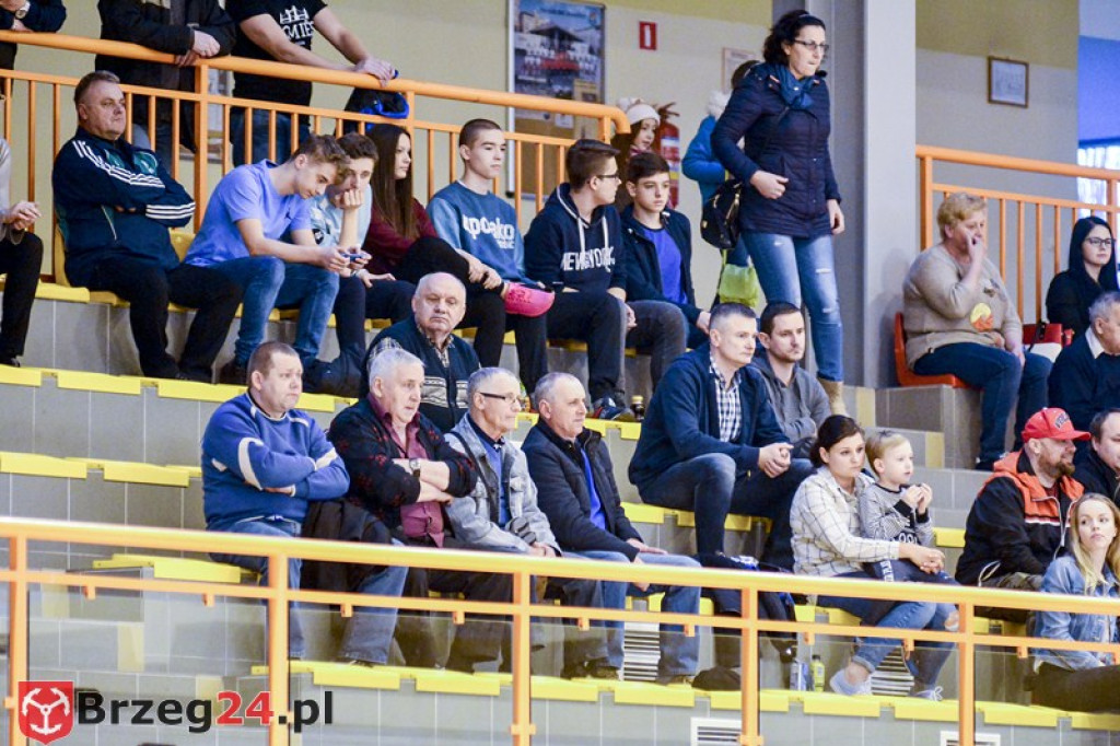 Olimp Grodków przegrał z liderem