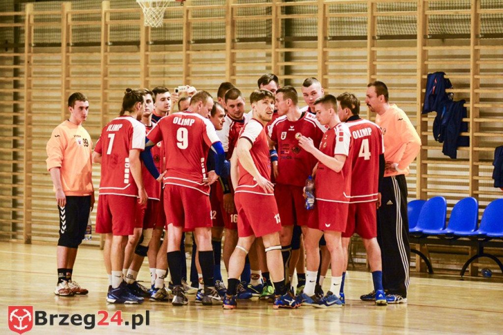 Olimp Grodków przegrał z liderem