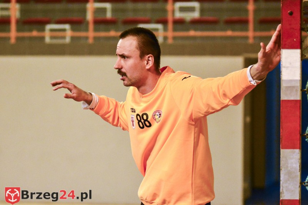 Olimp Grodków przegrał z liderem