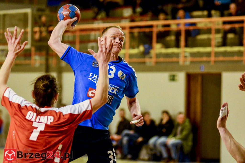 Olimp Grodków przegrał z liderem