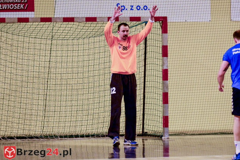 Olimp Grodków przegrał z liderem