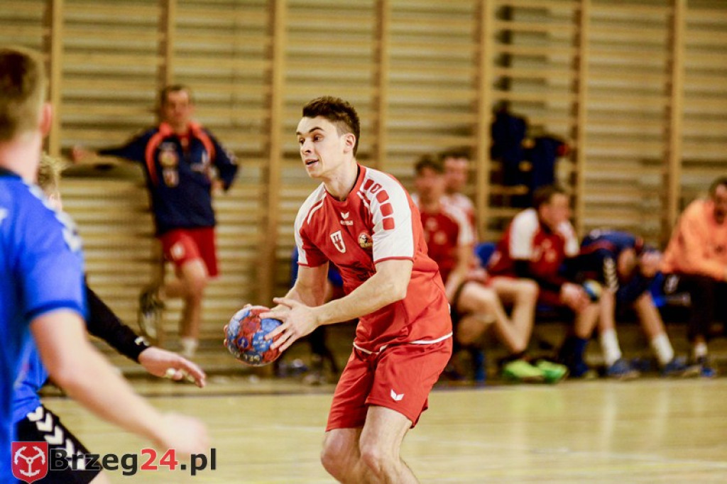 Olimp Grodków przegrał z liderem