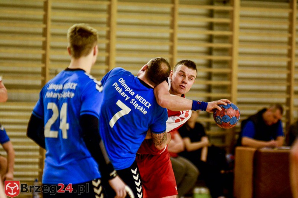 Olimp Grodków przegrał z liderem