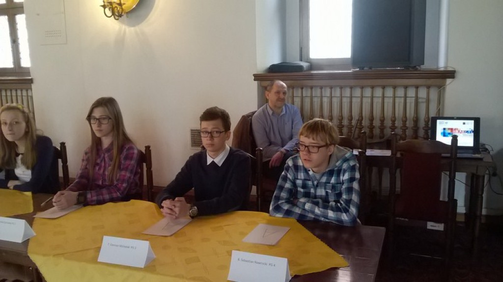 Jak uczniowie Publicznego Gimnazjum nr 4 połknęli BAKCYLA