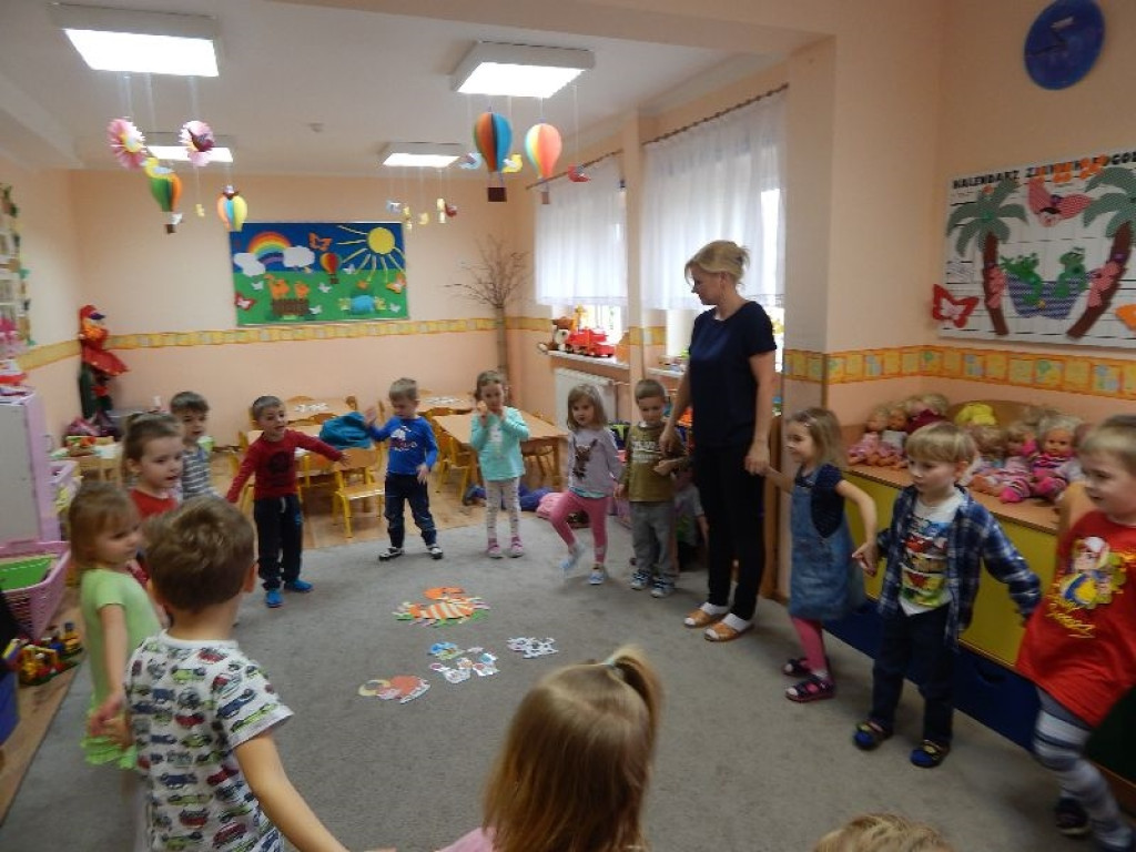 Rodzice w Przedszkolu Publicznym nr 3 czytają przedszkolakom