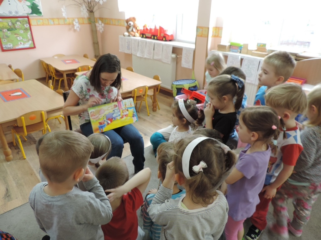 Rodzice w Przedszkolu Publicznym nr 3 czytają przedszkolakom