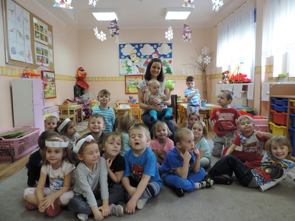 Rodzice w Przedszkolu Publicznym nr 3 czytają przedszkolakom