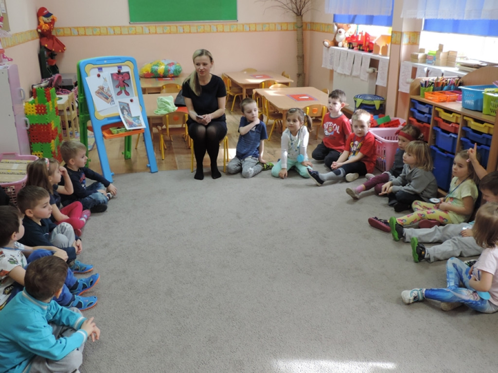 Rodzice w Przedszkolu Publicznym nr 3 czytają przedszkolakom