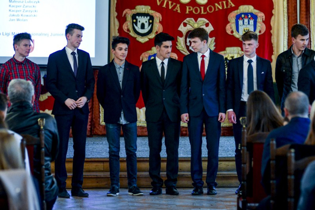 Ceremonia wręczenia nagród dla najlepszych sportowców, trenerów i działaczy za rok 2016 [FOTORELACJA]