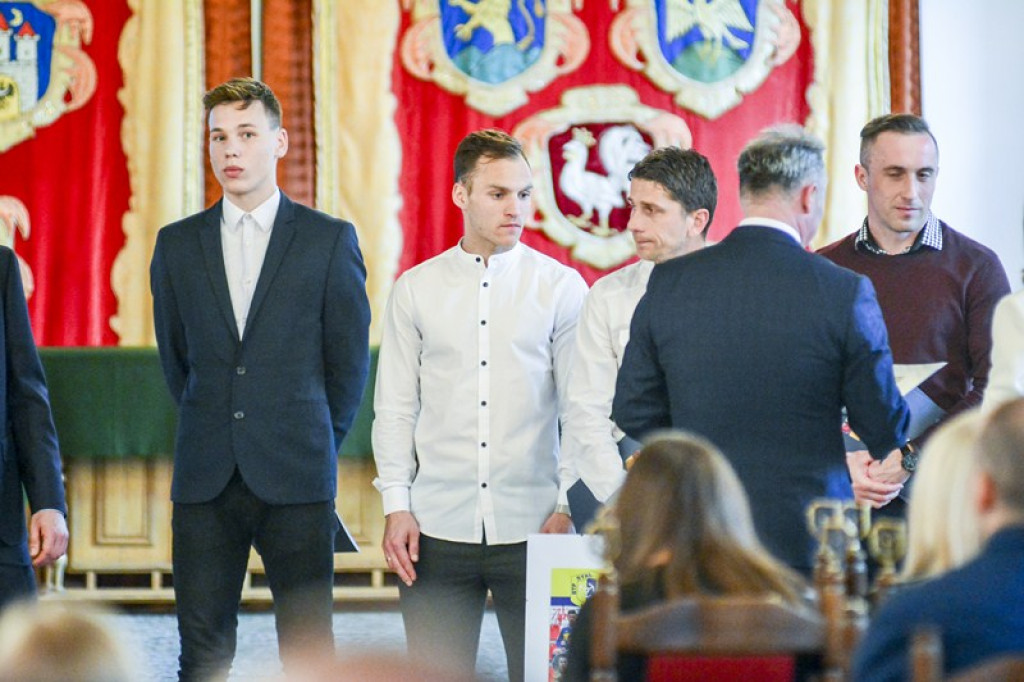 Ceremonia wręczenia nagród dla najlepszych sportowców, trenerów i działaczy za rok 2016 [FOTORELACJA]