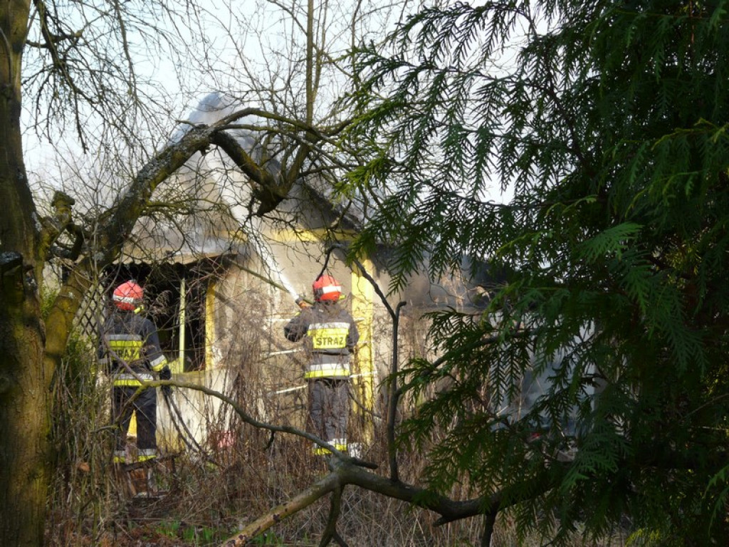 Groźny pożar przy ulicy Małujowickiej