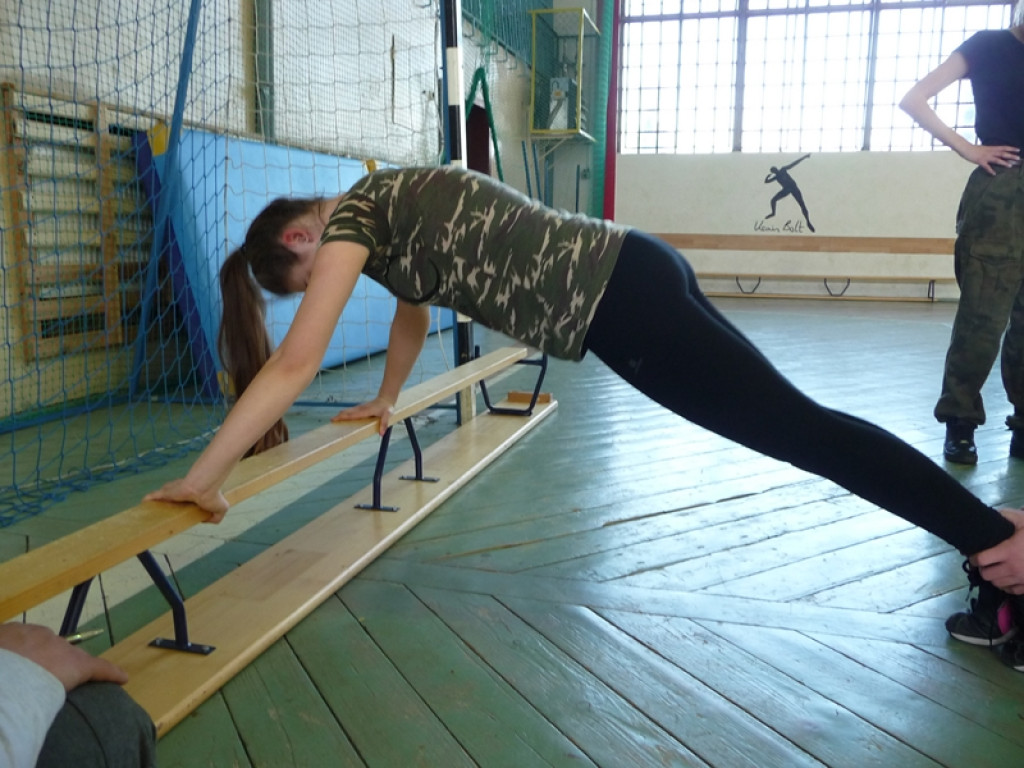 Trening  pod kierunkiem żołnierskiej kadry