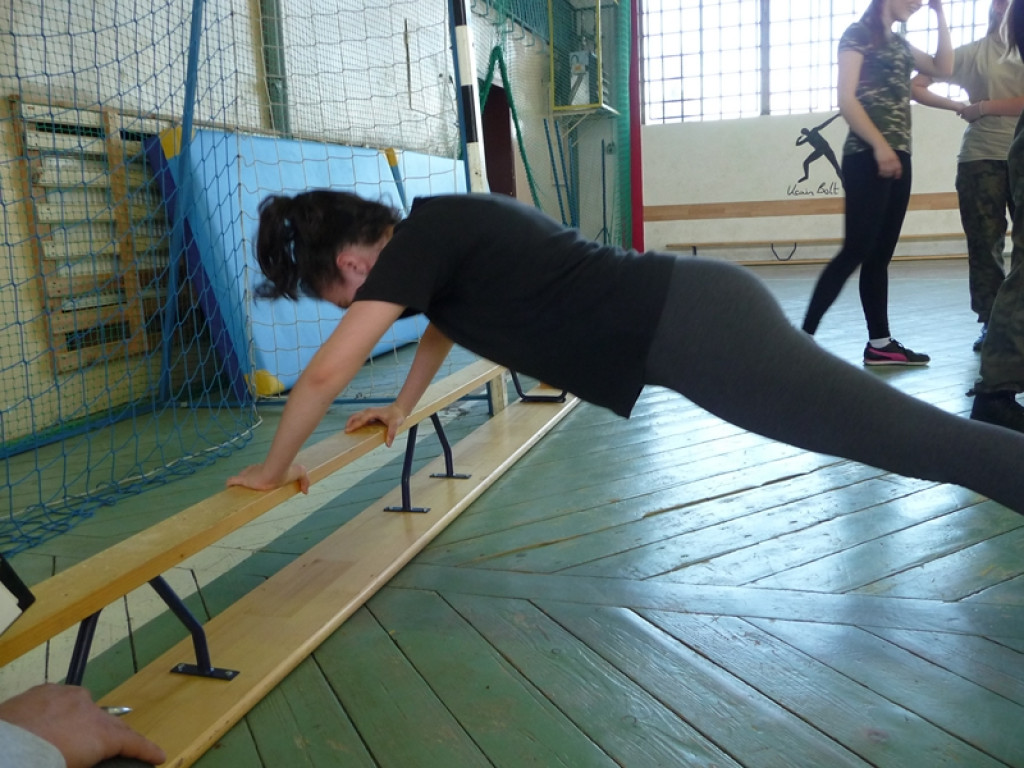 Trening  pod kierunkiem żołnierskiej kadry