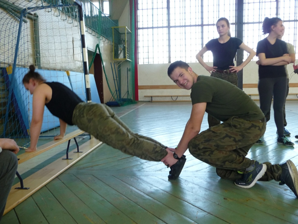 Trening  pod kierunkiem żołnierskiej kadry