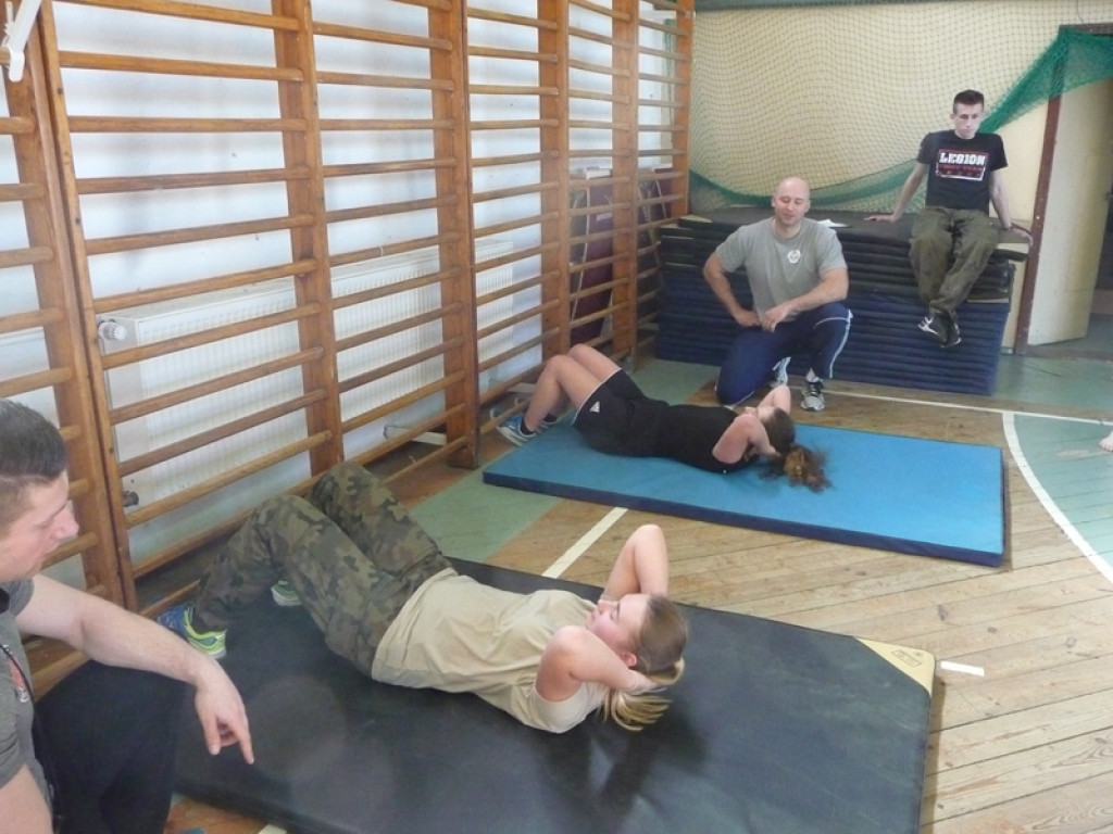 Trening  pod kierunkiem żołnierskiej kadry