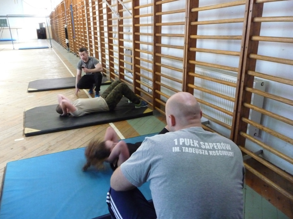 Trening  pod kierunkiem żołnierskiej kadry