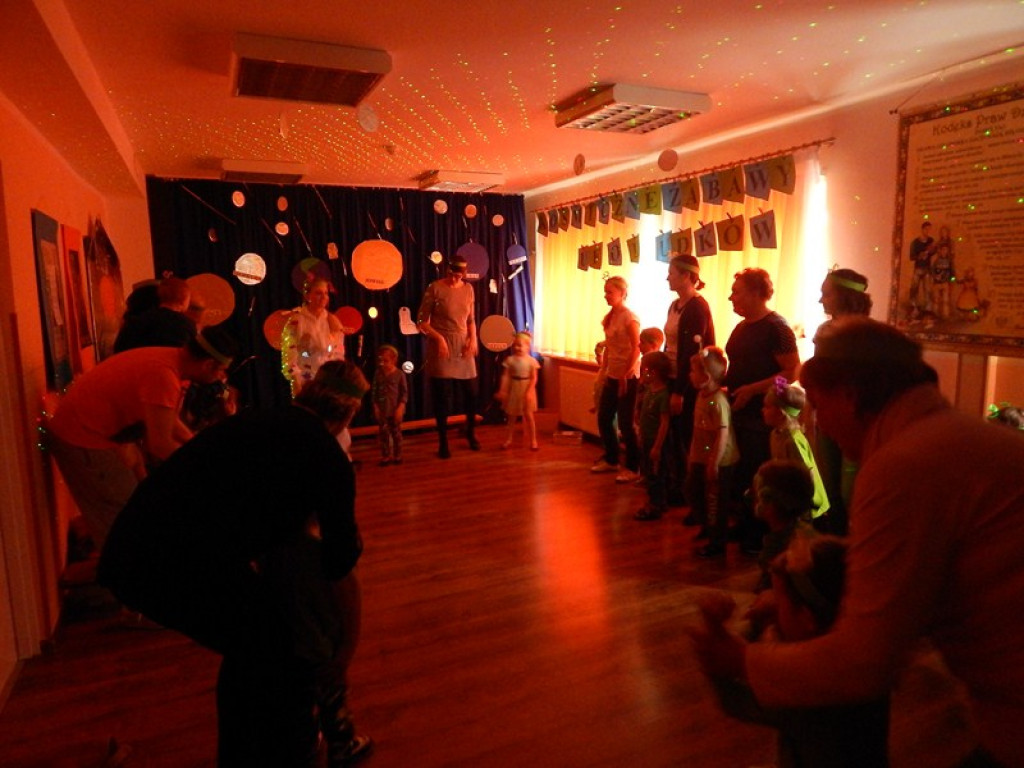 Kosmiczne zabawy w PP nr 3 w grupie I 