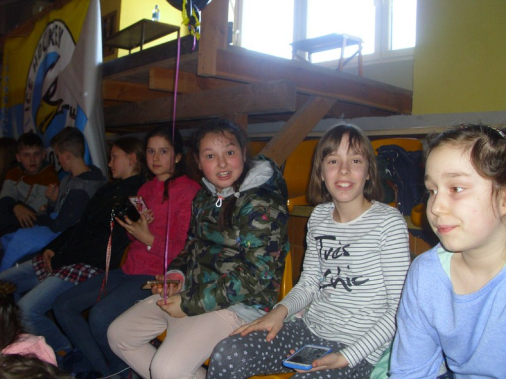 Uczniowie PSP w Olszance na Moskiewskiej Rewii na Lodzie w Opolu