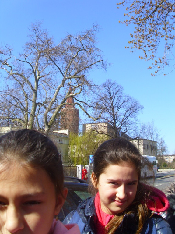 Uczniowie PSP w Olszance na Moskiewskiej Rewii na Lodzie w Opolu