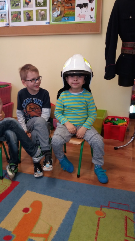 WIZYTA STRAŻAKÓW W PUBLICZNYM PRZEDSZKOLU W OLSZANCE