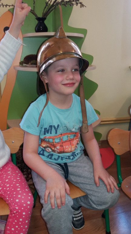 WIZYTA STRAŻAKÓW W PUBLICZNYM PRZEDSZKOLU W OLSZANCE