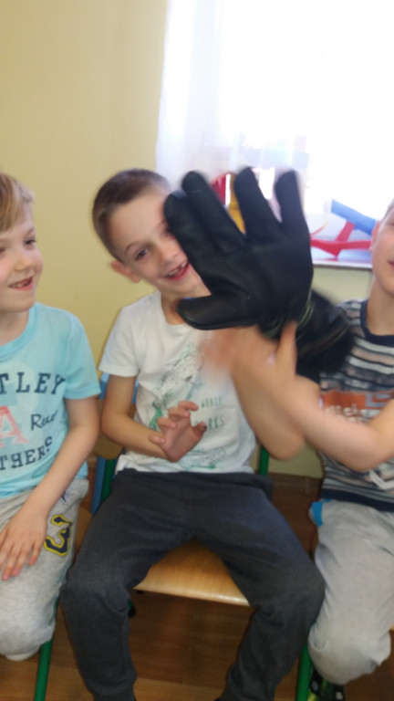 WIZYTA STRAŻAKÓW W PUBLICZNYM PRZEDSZKOLU W OLSZANCE