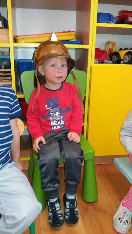 WIZYTA STRAŻAKÓW W PUBLICZNYM PRZEDSZKOLU W OLSZANCE