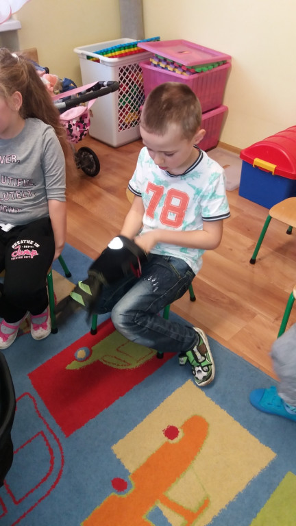 WIZYTA STRAŻAKÓW W PUBLICZNYM PRZEDSZKOLU W OLSZANCE