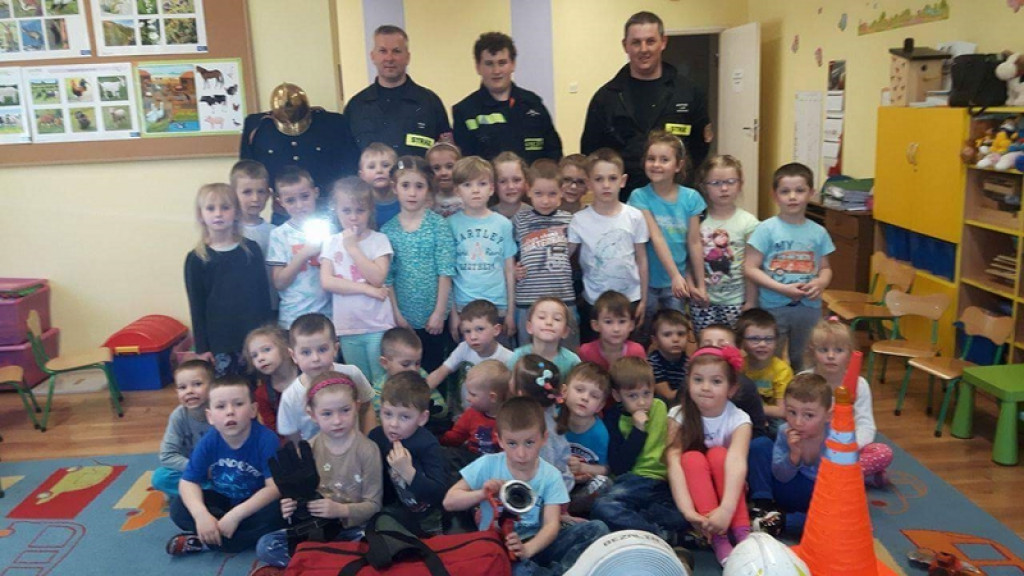 WIZYTA STRAŻAKÓW W PUBLICZNYM PRZEDSZKOLU W OLSZANCE