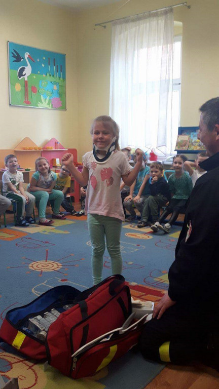 WIZYTA STRAŻAKÓW W PUBLICZNYM PRZEDSZKOLU W OLSZANCE
