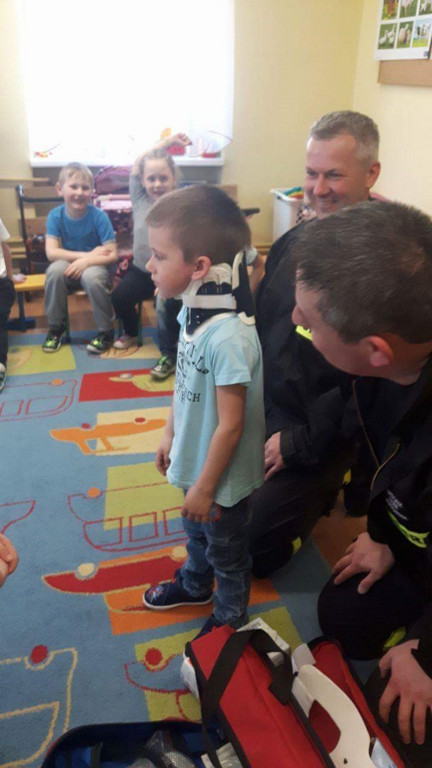 WIZYTA STRAŻAKÓW W PUBLICZNYM PRZEDSZKOLU W OLSZANCE