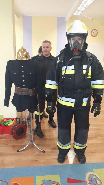 WIZYTA STRAŻAKÓW W PUBLICZNYM PRZEDSZKOLU W OLSZANCE